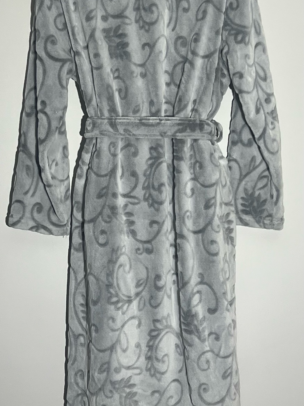 La Vie En Rose Grey Floral Plush Robe